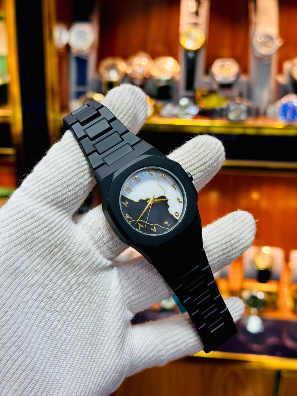 Matte Black Minimalist Men's Wristwatch